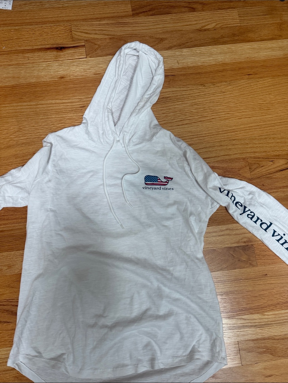 Vineyard Vines White Hooded Long Sleeve Americana whale long sleeve hooded tee